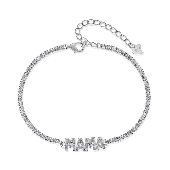 Tennisarmband mit Zirkonia-Buchstaben „MAMA“.