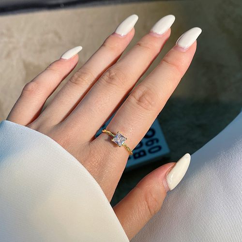 Vintage Square Zirconia Twisted Band Ring