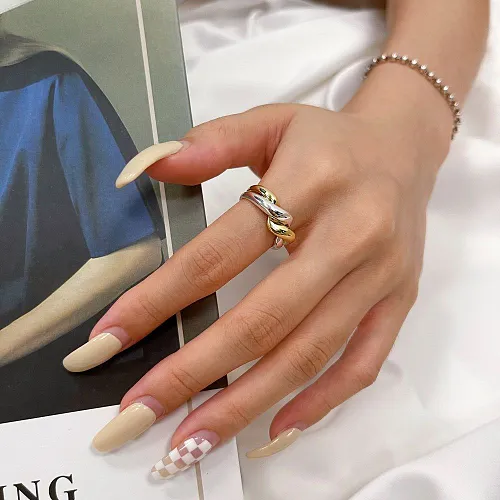 Stylish Twisted Lines Stackable Toe Ring
