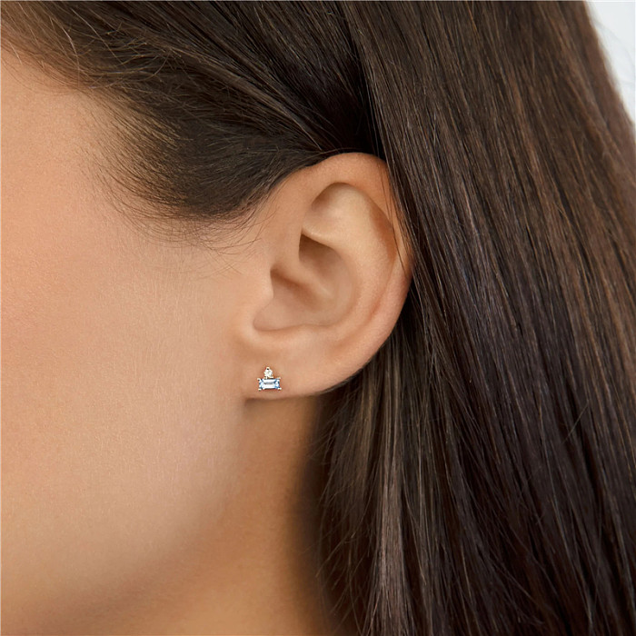 pcs  Sterling Silver Zirconia Stud Earring