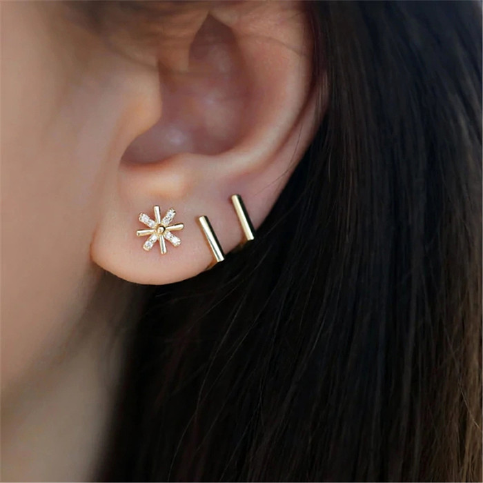 pcs  Sterling Silver Zirconia Snowflake Earring Sets