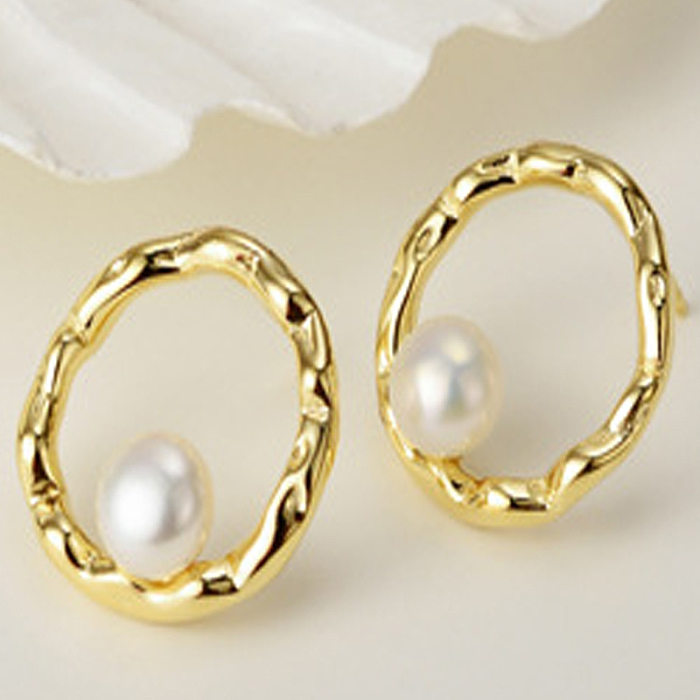Round Circle Pearl Stud Earring