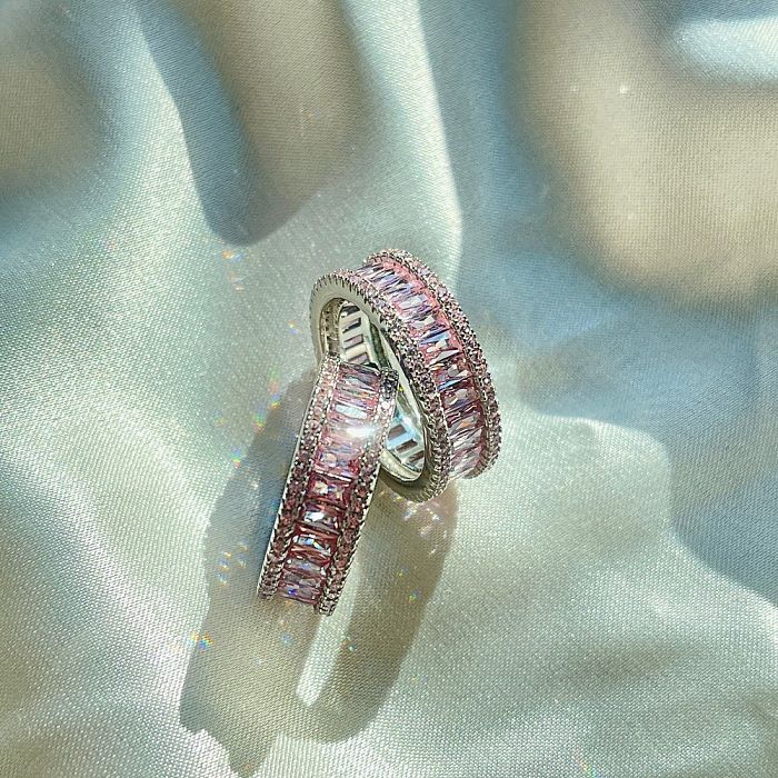 Stapelbarer Ring aus Sterlingsilber mit Zirkonia