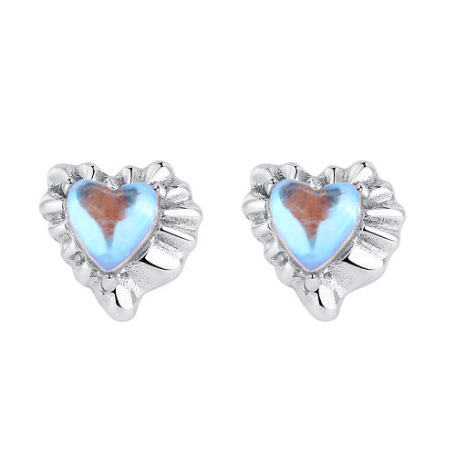 Boucles d'oreilles à tige en forme de cœur et de cristaux argentés