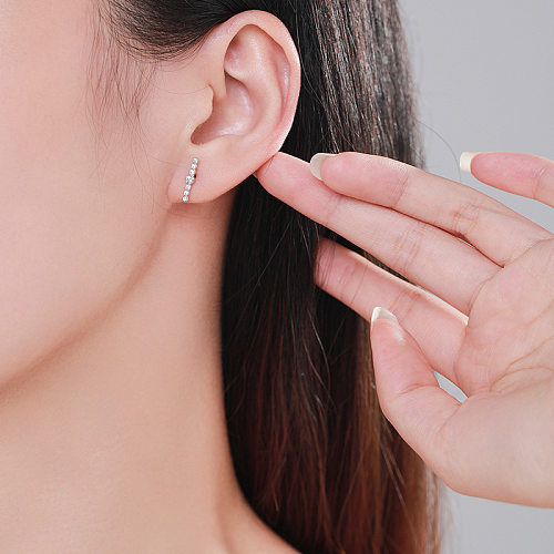 Boucles d'oreilles à tige en argent sterling avec lignes de zircone