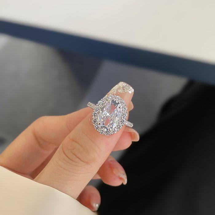 Bague solitaire en diamant et zircone à haute teneur en carbone