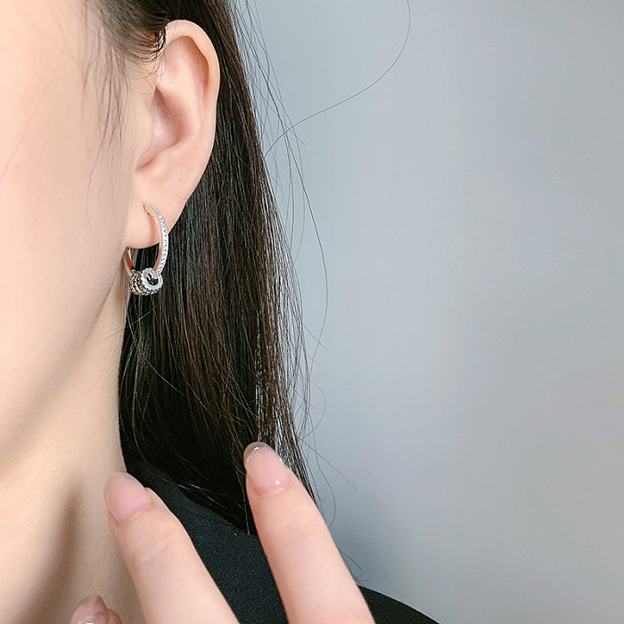 Boucles d'oreilles créoles torus en zircone arc-en-ciel vintage
