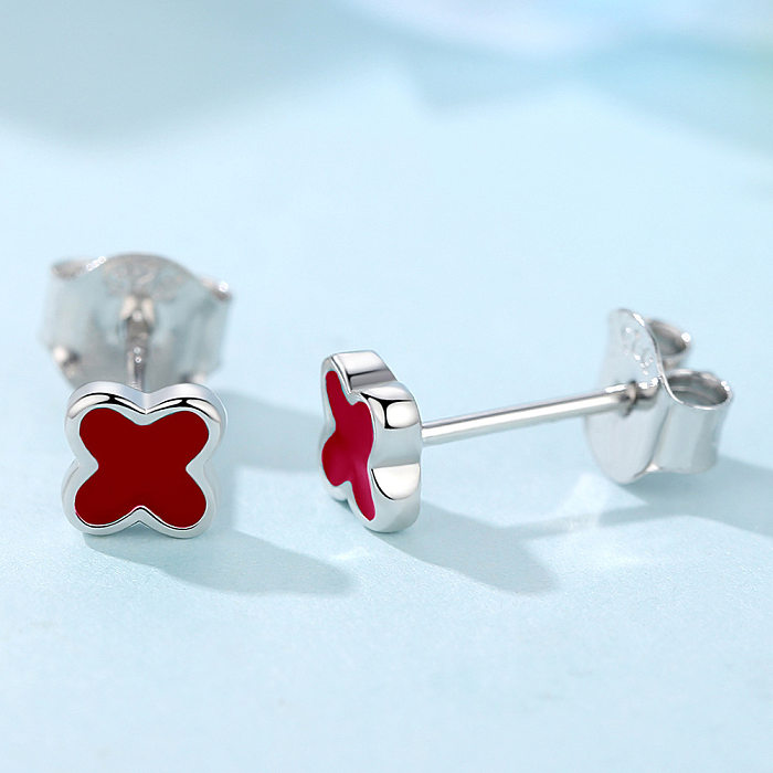 Pendientes infantiles de plata con trébol de cuatro hojas