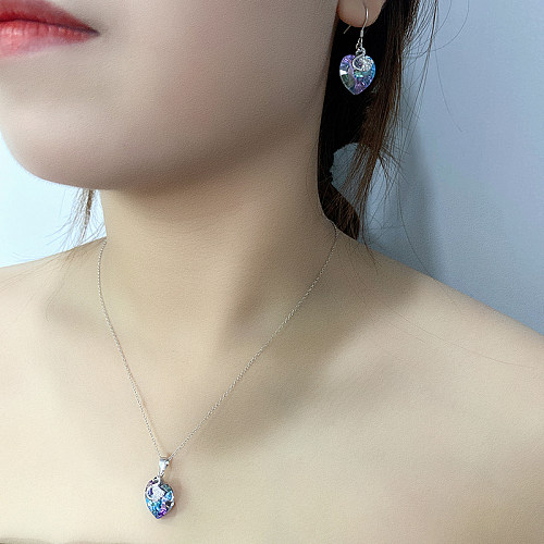 Boucles d'oreilles pendantes en forme de cœur avec cristaux autrichiens