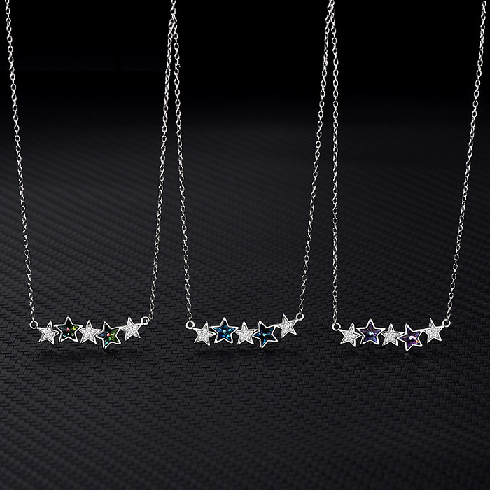 Collier avec cristaux autrichiens et étoiles en zircone cubique