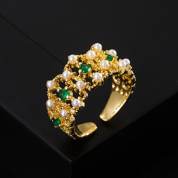 Europäischer und amerikanischer Mode-Kupfer-Ring mit vergoldetem Mikro-Intarsien-Zirkon-Panther-Kopf