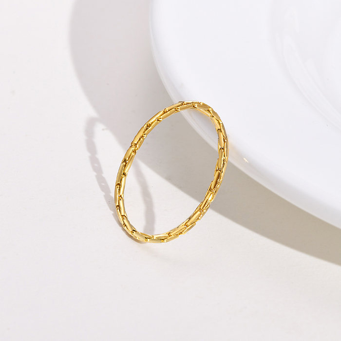 Einfache, einfarbige, vergoldete Ringe mit Edelstahlbeschichtung