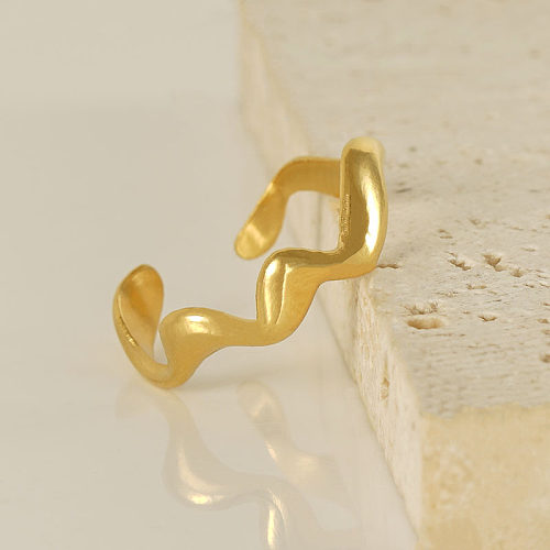 O estilo simples acena o anel aberto chapeado ouro de aço inoxidável 18K