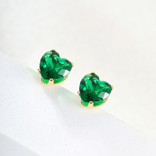 1 paire de clous d'oreilles élégants et brillants en forme de cœur, incrustation de cuivre et de Zircon plaqué or 18 carats