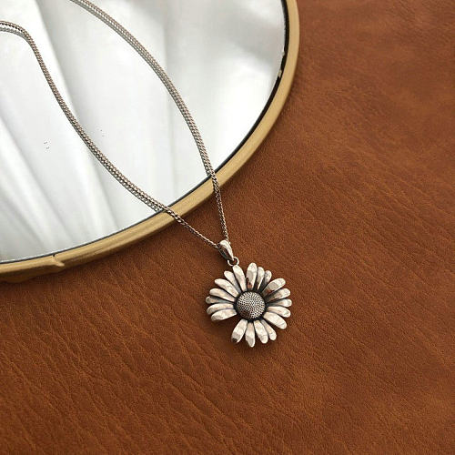 Collier pendentif plaqué cuivre fleur de style simple