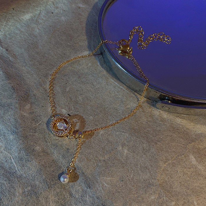 1 pièce de bracelets en zircon incrustés de cuivre avec fleur douce et papillon
