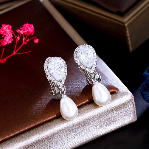 1 Paar Lady Sweet Water Droplets Plating Inlay Kupfer Künstliche Perlen Künstlicher Diamant Rhodiniert Versilbert Tropfenohrringe
