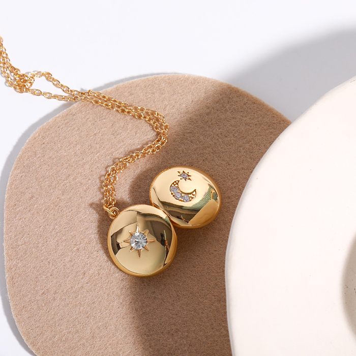 Collier pendentif en plaqué or 18 carats avec incrustation de cuivre ovale en forme d'étoile et de lune de style simple