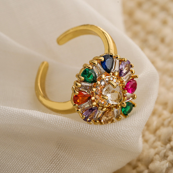 1 Stück modischer offener Ring mit Blumenschlangenverkupferung und Inlay aus Zirkon