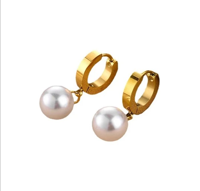 Lindo collar redondo de pendientes chapado en oro de perlas artificiales con revestimiento de acero de titanio