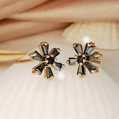1 Pair Modern Style Simple Style Flower Plating Inlay Copper Zircon Gold Plated Ear Studs