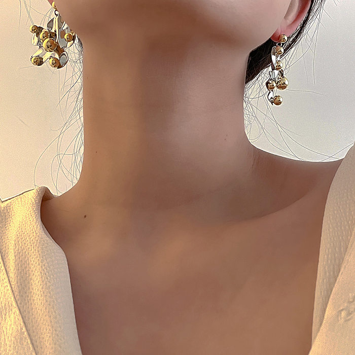1 paire de boucles d'oreilles pendantes en cuivre plaqué fleur, Style Simple