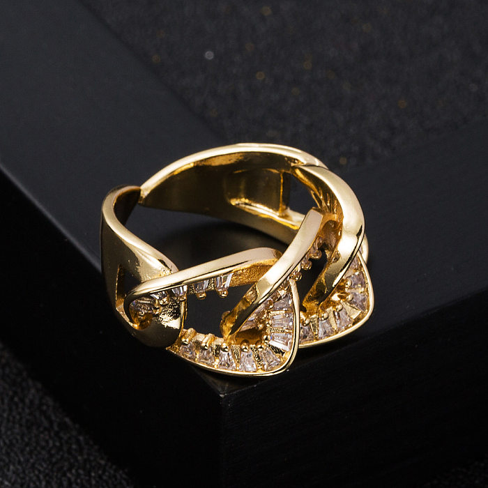 Modischer, verkupferter, offener Ring aus 18-karätigem Gold mit Mikrobesatz und Zirkonkette