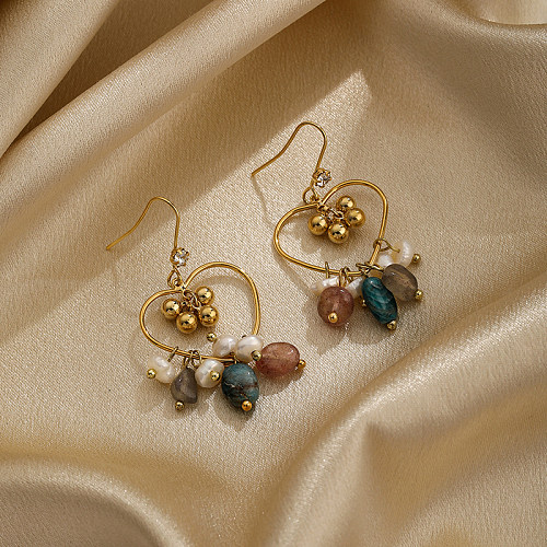1 Paar Retro-Ohrringe in Herzform mit Perlenbeschichtung, Kupfer-Zirkon, 18 Karat vergoldet