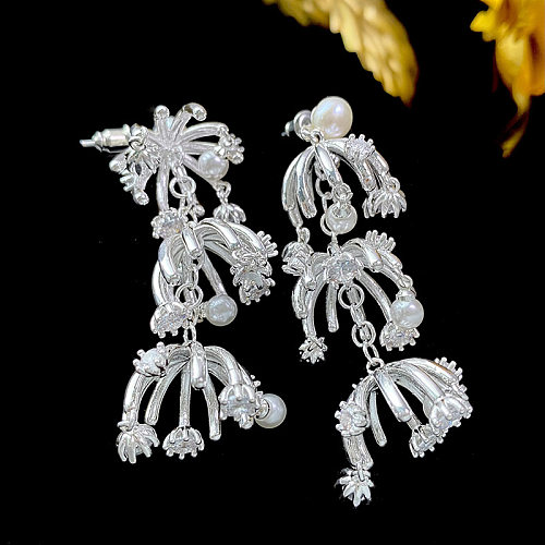 1 par de pendientes colgantes de circonita perla de cobre con incrustaciones de flores brillantes estilo IG