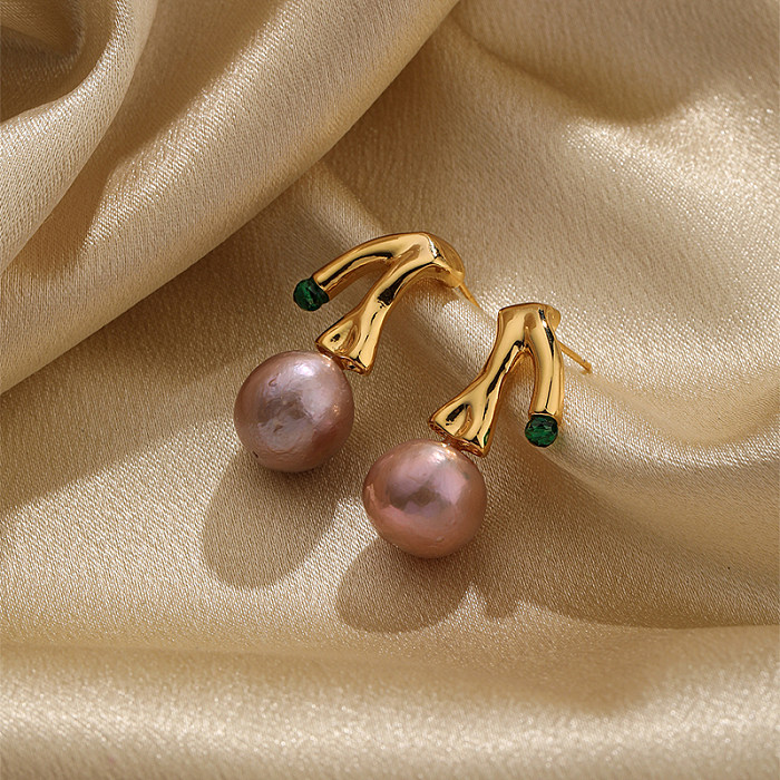 1 paire de boucles d'oreilles pendantes en cuivre plaqué or 18 carats avec incrustation irrégulière de perles d'eau douce