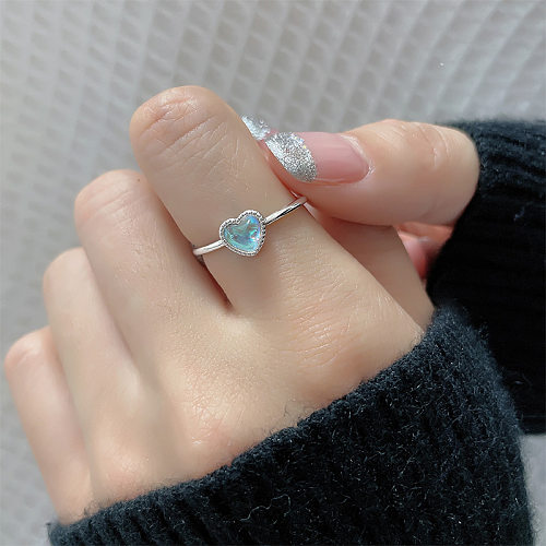 Anillo abierto de piedra lunar de cobre con forma de corazón de estilo simple a granel