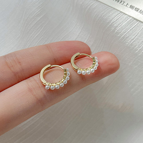 1 paire de boucles d'oreilles plaquées or 14 carats, cercle de Style Simple, incrustation de perles en cuivre
