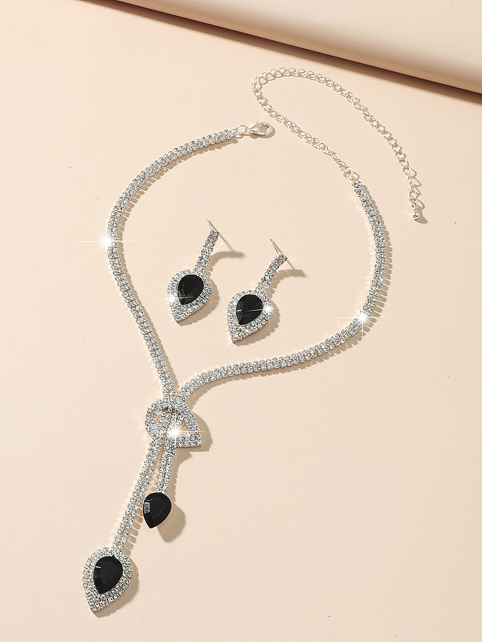 Großhandel koreanische geometrische Kristall Halskette Ohrring zweiteilige Set Schmuck