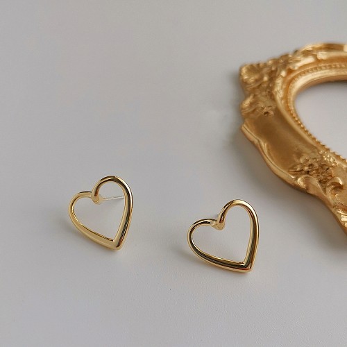1 paire de clous d'oreilles plaqués cuivre en forme de cœur, Style Simple