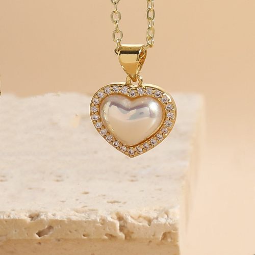 Elegant Luxurious Classic Style Heart Shape Copper Irregular Plating Inlay Artificial Pearls Zircon 14K Gold Plated Pendant Necklace