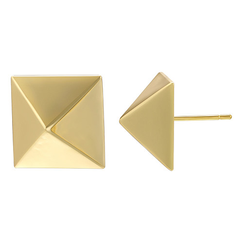 1 par de brincos de orelha banhados a ouro 18K elegantes e brilhantes em pirâmide de latão com zircônia