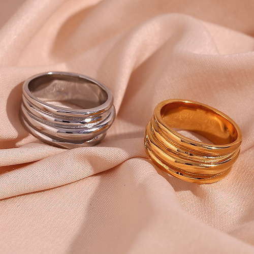 Estilo simples estilo clássico cor sólida chapeamento de aço inoxidável anéis banhados a ouro 18K