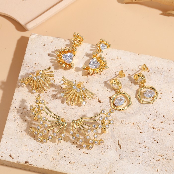 1 Paar elegante, luxuriöse, klassische, ovale, herzförmige, plattierte Ohrringe aus Kupfer mit Zirkon und 14-Karat-Vergoldung