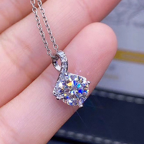 1 Piece Simple Style Rhombus Copper Inlay Zircon Pendant Necklace