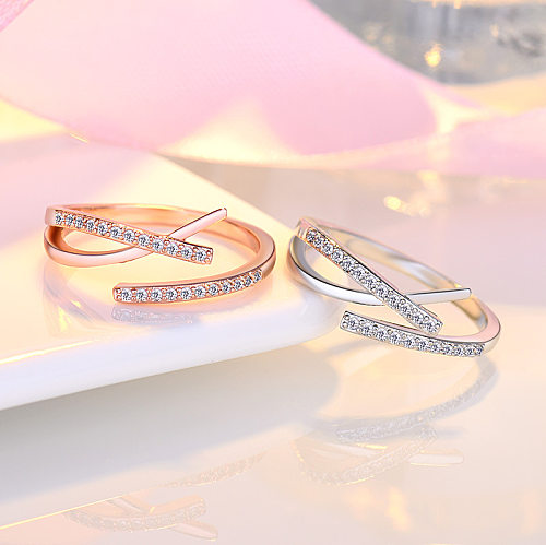As pedras preciosas artificiais do embutimento geométrico geométrico do chapeamento de cobre do estilo abrem anéis