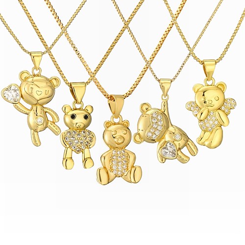 Lässige Halskette mit niedlichem kleinem Bären-Kupfer-Inlay und vergoldetem Zirkon-Anhänger