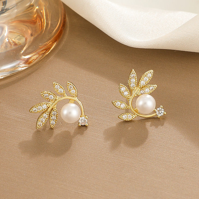 1 Pair Retro Leaves Pearl Copper Inlay Artificial Pearls Zircon Ear Studs