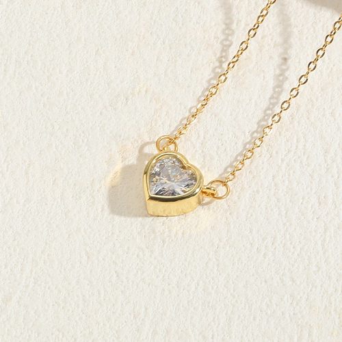 Luxurious Heart Shape Copper Plating Inlay Zircon 14K Gold Plated Pendant Necklace