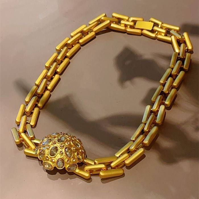 مجموعة مجوهرات مطلية بالذهب عيار 18 قيراط مطلية بالنحاس بلون عتيق ونمط عتيق