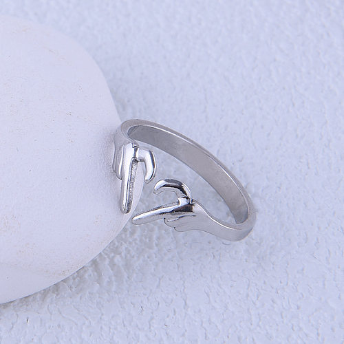 Anéis de aço titânio em formato de coração da moda 1 peça