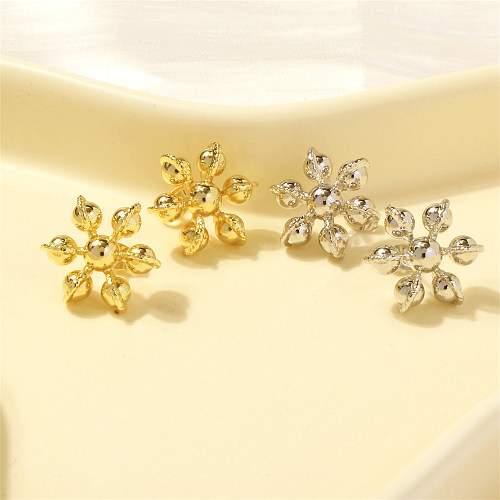1 paire de clous d'oreilles en cuivre plaqué or 18 carats, Style Simple et élégant, fleur plaquée