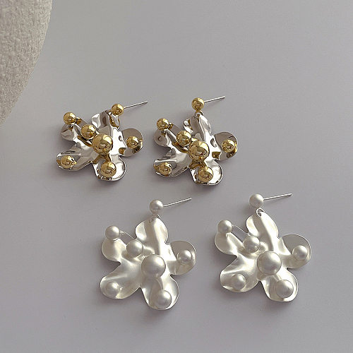 1 paire de boucles d'oreilles pendantes en cuivre plaqué fleur, Style Simple