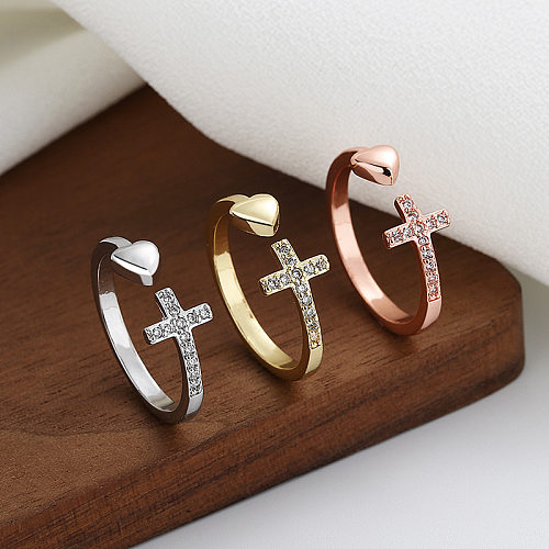 Anéis de strass com incrustação de cobre em formato de coração cruzado da moda