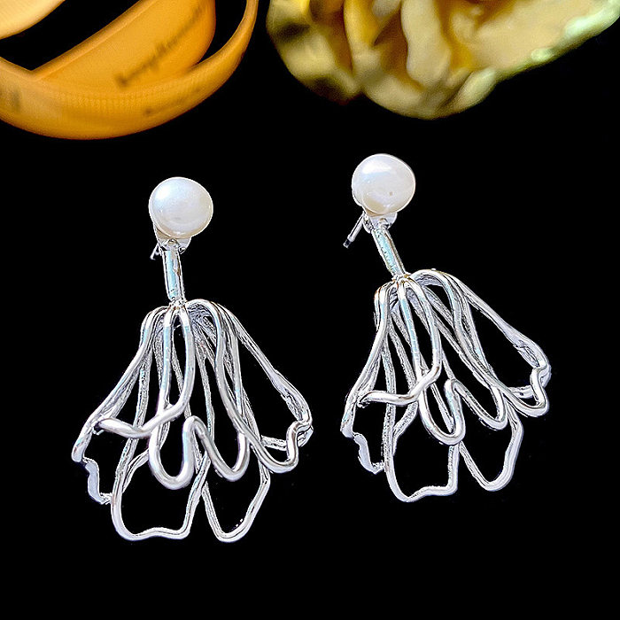 1 Pair Vintage Style Geometric Color Block Hollow Out Inlay Copper Freshwater Pearl Drop Earrings