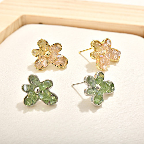 1 par de brincos de orelha de cristal de cobre com incrustações de flores irregulares femininas